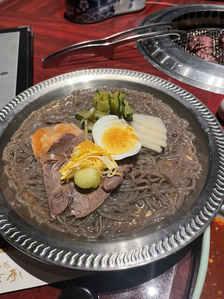 叙々苑の銀盤冷麺